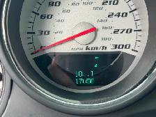 2010 Dodge Challenger SRT8 17,000KMS as new - Photo 4