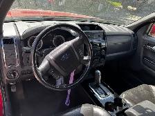 2008 Ford Escape - Photo 2