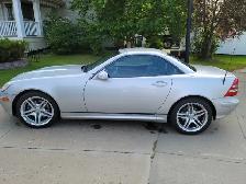 2004 Mercedes-Benz SLK Convertible in Pristine Condition!