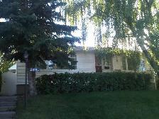 Furnished Basement Rooms Near University of Calgary-1 year lease - Photo 9