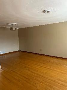 House for rent - top floor only - Photo 3