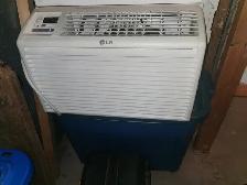 A/C window units - Photo 3