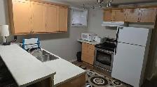 2 Bedroom fully furnished basement - Photo 3