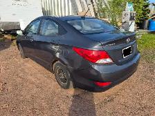 2012 Hyundai Accent - Photo 3
