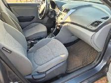2012 Hyundai Accent - Photo 8