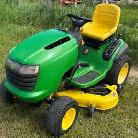 John Deere L120 Riding Mower