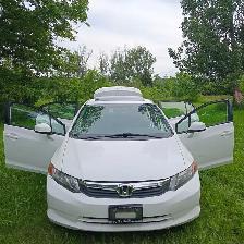 2012 HONDA CIVIC AUTOMATIC, RUNS FLAWLESS, IMPECCABLE, ITS A BEA