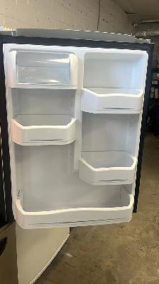 Like New GE 30" Bottom Freezer Refrigerator-30-Day warranty - Photo 4