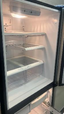 Like New GE 30" Bottom Freezer Refrigerator-30-Day Warranty - Photo 7