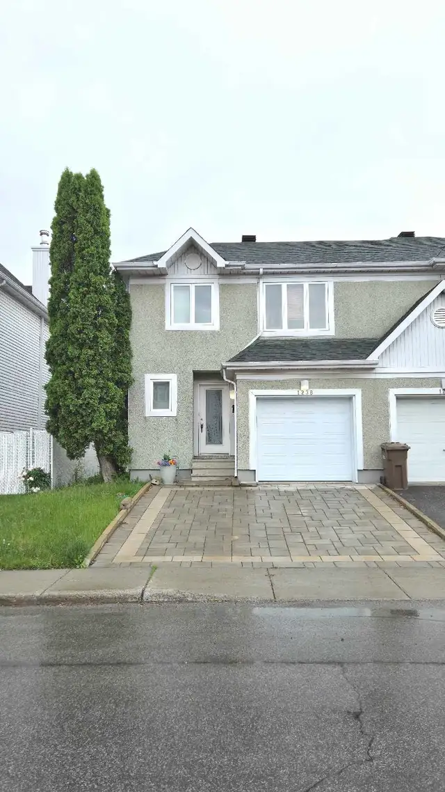 Maison jumelée à louer. Beautiful Semi-Detached House for rent