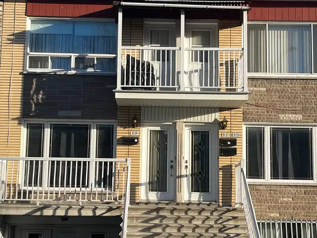 1 Minute From Metro Langelier - All included $750