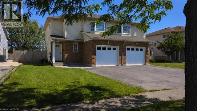 32 WOODLAND Drive WELLAND HOUSE FOR SALE $525,000