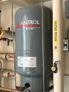 Hydronic Expansion Tanks - Lot of 30 - Amtrol & Flexcon