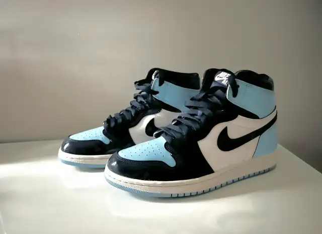 AIR JORDAN 1 - BLUE CHILL