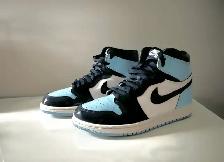 AIR JORDAN 1 - BLUE CHILL
