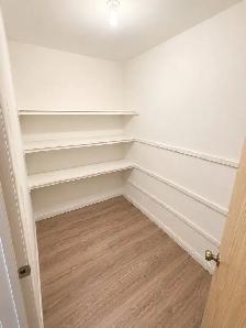 Room Available In A Spacious, Quiet 2-Bedroom Appartment - Photo 3