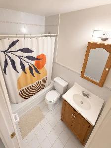 Room Available In A Spacious, Quiet 2-Bedroom Appartment - Photo 4