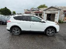 2016 Toyota RAV4 LE - Photo 6