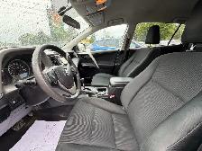 2016 Toyota RAV4 LE - Photo 9