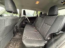2016 Toyota RAV4 LE - Photo 12