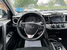 2016 Toyota RAV4 LE - Photo 15
