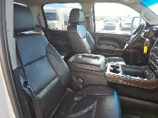 2017 GMC Sierra 3500HD - Photo 17