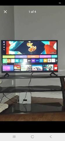 4K 43 Inch LG Smart Tv For Sale - Photo 2