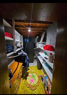 Private room for rent with extra storage room in Richmond hill - Photo 6