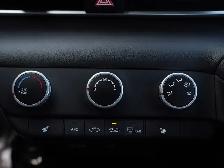 2024 Hyundai Elantra Essential, BACKUP CAMERA, APPLE CARPLAY, HE - Photo 20