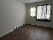 Grand 4 1/2 au rez-de-chaussée - Large 4 1/2 on the ground floor - Photo 7