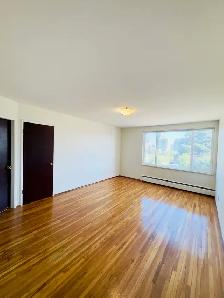 Burnaby Brentwood 2 Bedroom 2 Bathroom - Photo 6