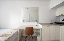 Furnished Studio - Downtown - Photo 3