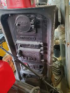 Wood stove for shop