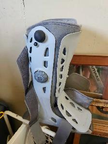 large air cast