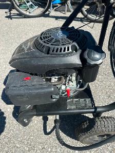 Pressure Washer - Photo 8