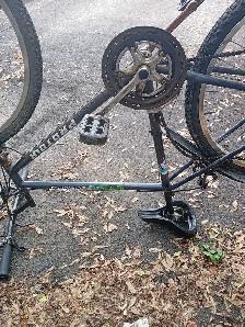 vélo à vendre rapidement et urgent et à faire réparer - Photo 2