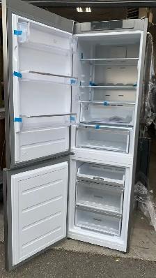 Fridge - 24' Whirlpool 11.3 Cu. Ft. - Bottom Freezer | Mega Sale - Photo 2