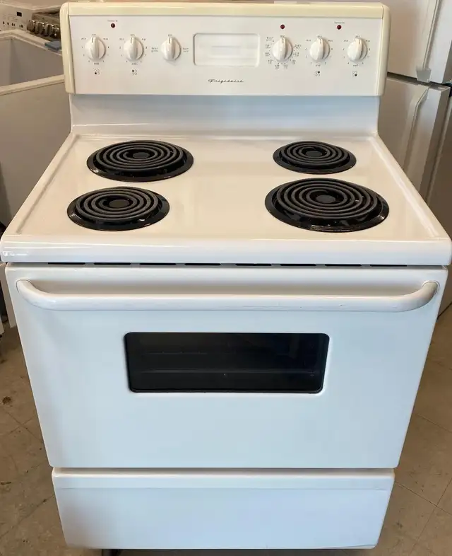 Frigidaire 30 ' Electric Range,