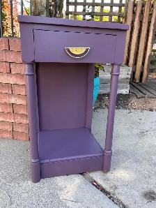 "Perfect Plum" 1-Drawer Accent Table