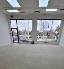 Commercial/Industrial Office/Showroom Space for Lease 1765 sq.ft - Photo 2