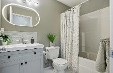 Executive Main Floor Home for Rent-Rosewood3  1 bed | 2 Bath - Photo 6