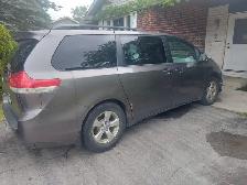 2014 Toyota Sienna LE - 8 Seater - Photo 2