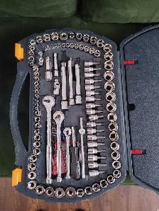 Mastercraft Mechanics Tool Set for sale - Photo 4