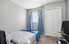 Executive Main Floor Home for Rent-Rosewood 3 1 Bed | 2 Bath - Photo 8