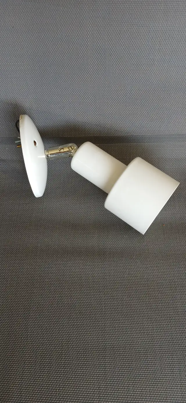 Free !  Ceiling / Wall Light  Free !