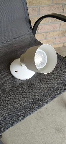 Free !  Ceiling / Wall Light  Free ! - Photo 2