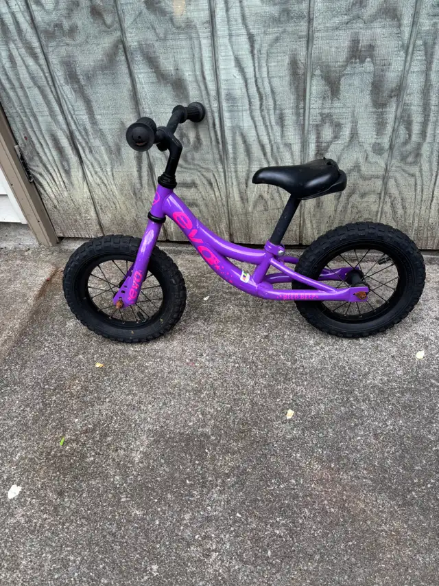 KUNSTADT SPORTS Kids EVO Balance bike !