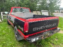 Chevy 2500 - Photo 3