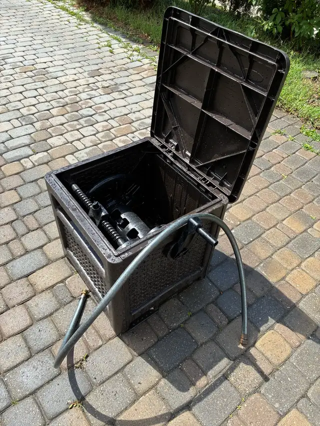 Hose Reel with slide track