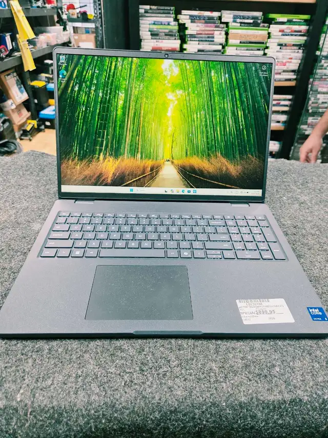 Laptop 16GB RAM CORE ULTRA 5 512GB SSD